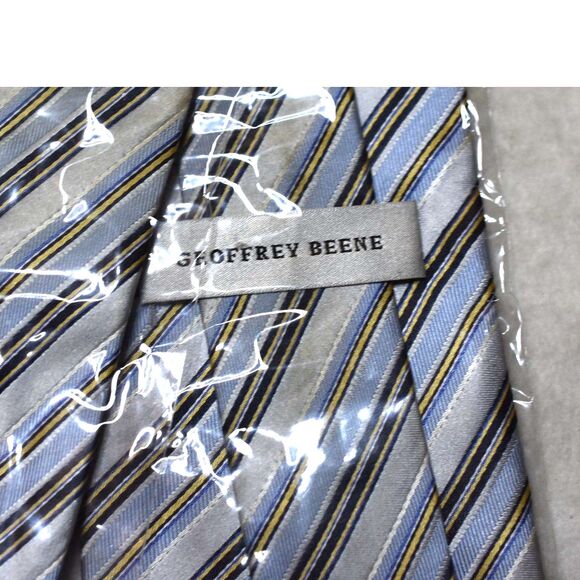 NIP Geoffrey Beene 100% Silk Sophisticated Dapper Blue/Silver Striped Tie - Picture 4 of 5
